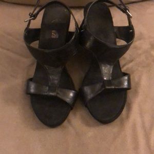 Aero soles size 9 black leather wedge